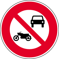 B7a - Accès interdit véhicules à moteur (sauf cyclo)